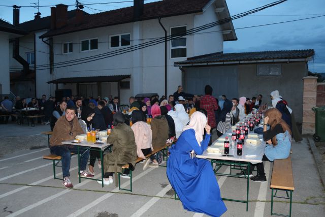 2019mladi iftar