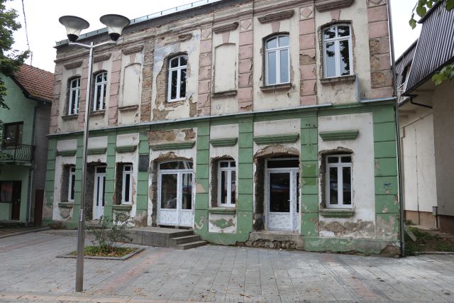 1markova bina nova